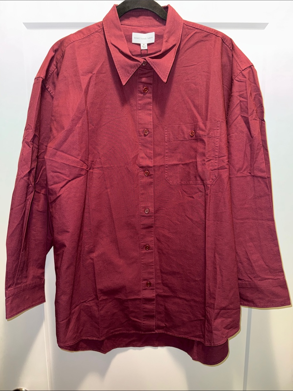 🆕 Something Navy Women’s Oversized Long-Sleeve Button-Down Burgundy Shirt M NWT🔥